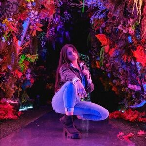 Meet your Posher, Nataly!!